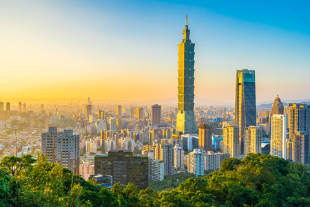 Beautiful landscape and cityscape of taipei 101 building and architecture in the city skyline at sunset time in Taiwanのeditorial素材