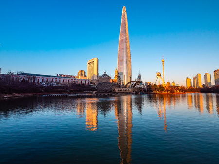 Seoul, South Korea : 8 December 2018 Beautiful architecture building Lotte tower is the one of landmark in Seoul Cityのeditorial素材