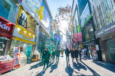 Seoul, South Korea 10 December 2018 : Myeong dong market is the popular place and district for shopping find something eat and sightseeingのeditorial素材