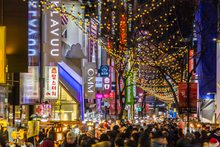 Seoul, South Korea 10 December 2018 : Myeong dong market is the popular place and district for shopping find something eat and sightseeingのeditorial素材