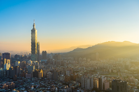 Beautiful architecture building taipei city skyline at sunset in Taiwanのeditorial素材