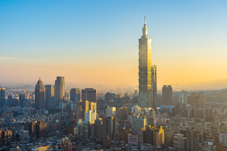 Beautiful architecture building taipei city skyline at sunset in Taiwanのeditorial素材