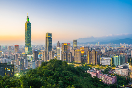 Beautiful landscape and cityscape of taipei 101 building and architecture in the city at twilight and night Taiwanのeditorial素材