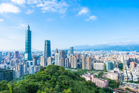 Beautiful landscape and cityscape of taipei 101 building and architecture in the city skyline with bluesky and white cloud at Taiwanのeditorial素材