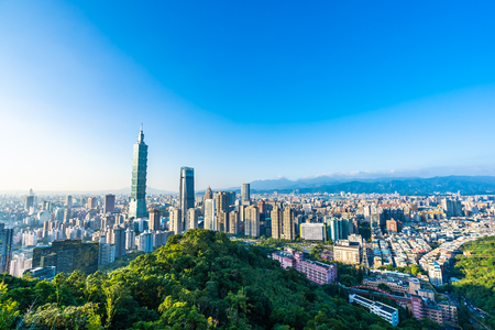 Beautiful landscape and cityscape of taipei 101 building and architecture in the city skyline with bluesky and white cloud at Taiwanのeditorial素材