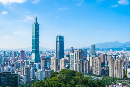 Beautiful landscape and cityscape of taipei 101 building and architecture in the city skyline with bluesky and white cloud at Taiwanのeditorial素材
