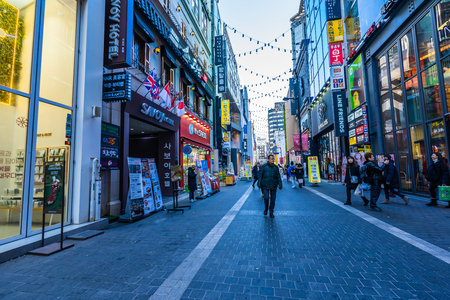 Seoul, South Korea 10 December 2018 : Myeong dong market is the popular place and district for shopping find something eat and sightseeingのeditorial素材