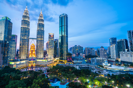 Beautiful architecture building exterior city in kuala lumpur skyline at nightのeditorial素材
