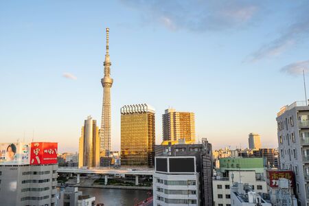 TOKYO, JAPAN - NOVEMBER 14, 2018: Evening scene of Tokyo sky tree at Tokyo prefecture, Japanのeditorial素材