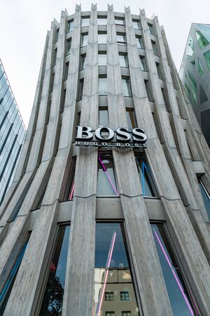 TOKYO, JAPAN - NOVEMBER 18, 2018: Day scene of Boss shop buildings at Omotesando road, Tokyo prefecture, Japanのeditorial素材