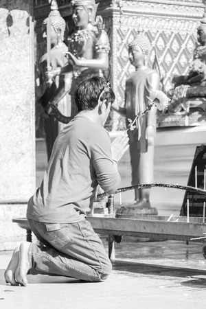 Chiang mai - Thailand - Feb 2 2016 : Chinese tourist pray for endless happiness and health  at Wat Phra That Doi Suthep. on February 2 ,2016 at Chiang Mai - Thailandのeditorial素材