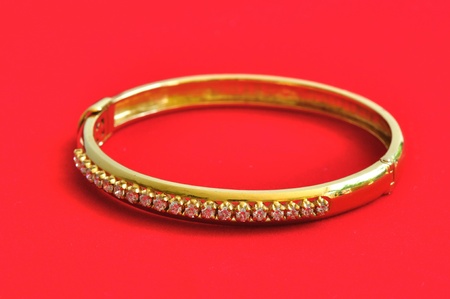 Diamond on the golden bracelet 