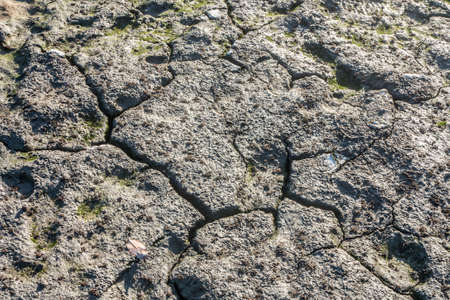 Ground water to the ground apart