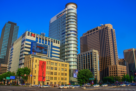 Seoul, South Korea - the South Korea capital is a stunning mix of millenary history and modernity. Here in particular the city skylineのeditorial素材