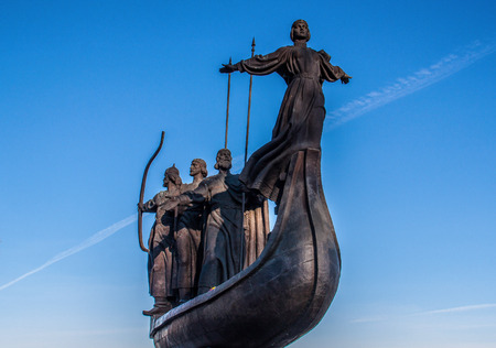 Kiev, Ukraine - like in many other former URSS countries, Kiev presents a countless number of bronze or marble statues all around the city. Here's the Kyiv Founders Monumentのeditorial素材