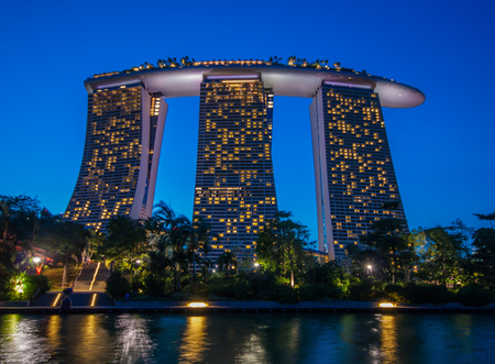 Singapore - a small and crowded city/state of Southeast Asia, famous for its modern architecture. Here in particular the Marina Bay Sands hotelのeditorial素材