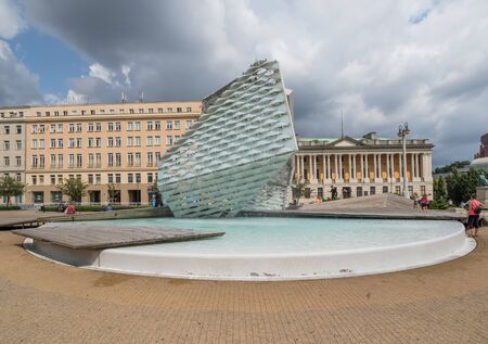 Poznan, Poland - one of the main cities of the country, Poznan presents a wonderful combination of medieval and contemporary architecture. Here in particular the Liberty Square fountain, right in the Old Townのeditorial素材