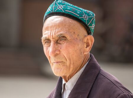 Kashgar, China - almost 85% of Kashgar inhabitants are Uyghurs, a minority Turkic ethnic group culturally affiliated with Central Asia populations. Here in particular an example of Kashgar Uyghursのeditorial素材