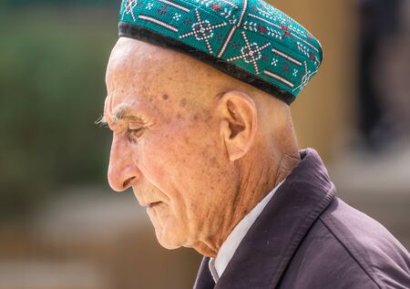 Kashgar, China - almost 85% of Kashgar inhabitants are Uyghurs, a minority Turkic ethnic group culturally affiliated with Central Asia populations. Here in particular an example of Kashgar Uyghursのeditorial素材