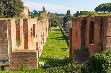 Following the coronavirus outbreak, the Italian Government has decided for a massive curfew, leaving even the Old Town, usually crowded, completely deserted. Here in particular the Baths of Caracallaのeditorial素材