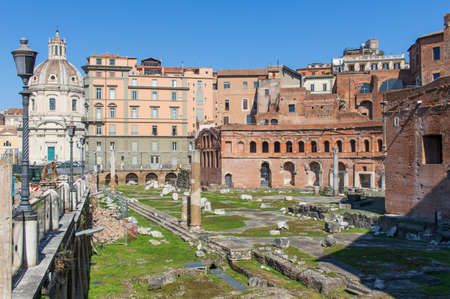 Following the coronavirus outbreak, the Italian Government has decided for a massive curfew, leaving even the Old Town, usually crowded, completely deserted. Here in particular the Imperial Foraのeditorial素材