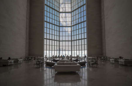 Doha, Qatar - built on one end of the Corniche, the Museum of Islamic Art is the first of its kind to feature 14 centuries of Islamic art. Here in particular its postmodern architectureのeditorial素材