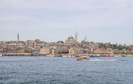 Istanbul, Turkey - home of many Istanbul landmarks, like Hagia Sofia, the Topkapi Palace, the Blue Mosque, the Fatih district is the core of the city. Here in particular the Golden Hornのeditorial素材