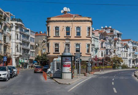 Once capital of the Byzantine Empire and the Ottoman Empire, Istanbul displays historical landmarks at every corner. Here in particular the Old Townのeditorial素材