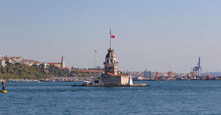 Istanbul, Turkey - one of the most recognizable landmarks of Istanbul, the Maiden's Tower stands in the middle of Bosporus, right in front of the ?sk?dar district. Here in particular its shapeのeditorial素材