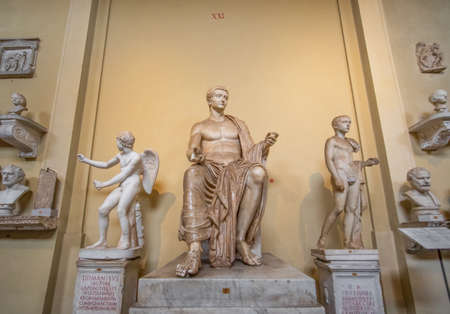 An immense collection of artifacts, frescoes, paintings and sculptures amassed by the Catholic Church throughout the centuries, the Vatican Museums are among the biggest attractions in Romeのeditorial素材