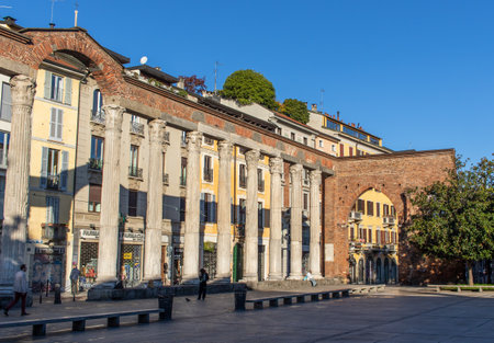 Milano, Italy - located in front of the homonymous basilica, the San Lorenzo columns are part of the Roman ruins of Milan and almost 2000 years old. Here in particular the colonnadeのeditorial素材