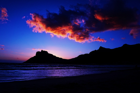 stunning night at houtbay southafricaの写真素材