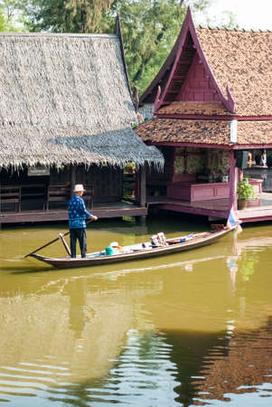 Paddle in marketのeditorial素材