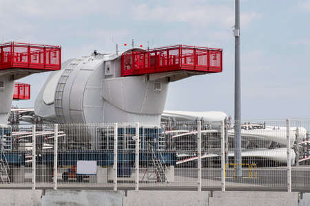 wind turbines in parts for offshore installation