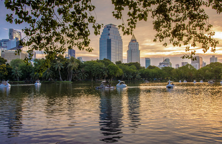 Before evening at Lumpini parkのeditorial素材