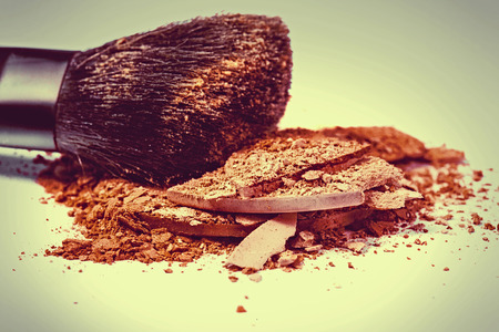 make-up powder 