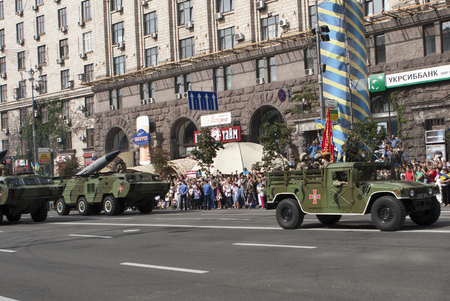 KYIV, UKRAINE - 24 AUG, 2014: In Kiev on Khreshchatyk military parade of the Independence Day of Ukraine on August 24, 2014 in Kiev, Ukraineのeditorial素材