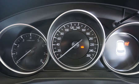 The modern design of the automatic transmission speedometer tells the details of the travel speed...