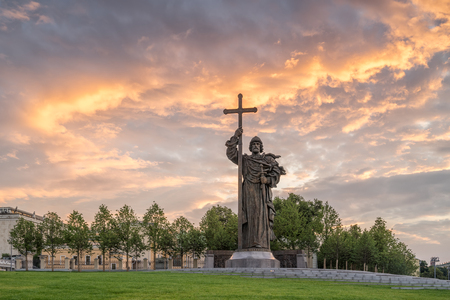 MOSCOW, RUSSIA - JULY 15, 2017: Monument to the Holy Prince Vladimir the Great on Borovitsky Square near the Kremlin. With illuminated clouds at dawn.のeditorial素材