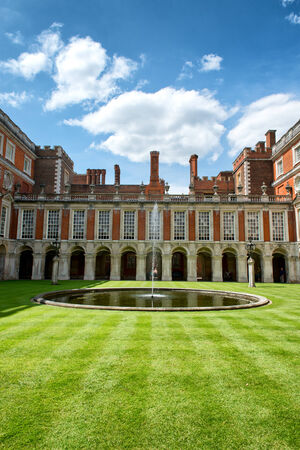The Fountain Court designed by Sir Christopher Wren at Hampton Court Palace near Londonのeditorial素材