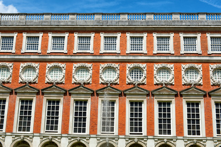 The Fountain Court designed by Sir Christopher Wren at Hampton Court Palace near Londonのeditorial素材