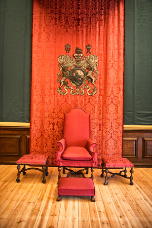 Red throne inside Hampton Court Palace near London, UKのeditorial素材