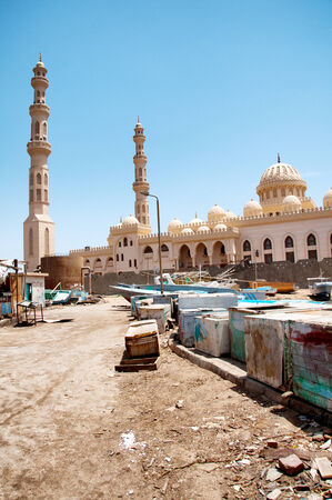 El Mina Mosque and Surrounding City Street, Hurghada, Egyptのeditorial素材