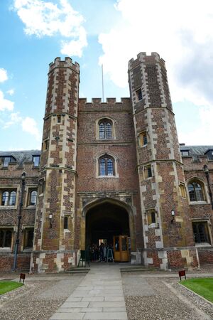 Tower of Second Court, an Example of Tudor Architecture, Leading to Third Court on Campus, St Johns College, University of Cambridge, Englandのeditorial素材