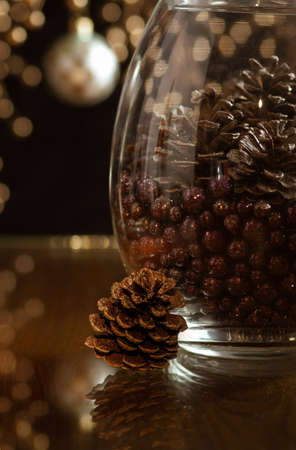 Pinecone Holiday Backgroundの写真素材