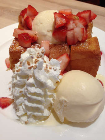 Honey Toast with Ice creamの写真素材