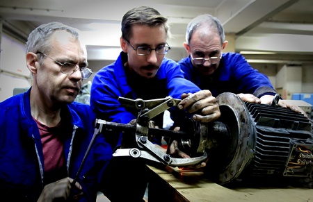 dirty hands - mechanics at work 12のeditorial素材