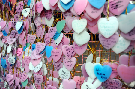 Heart shaped memoのeditorial素材