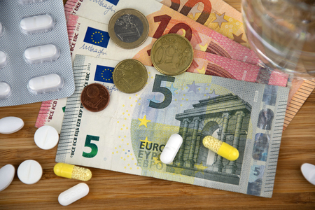 Euro Banknotes and Pillsの写真素材