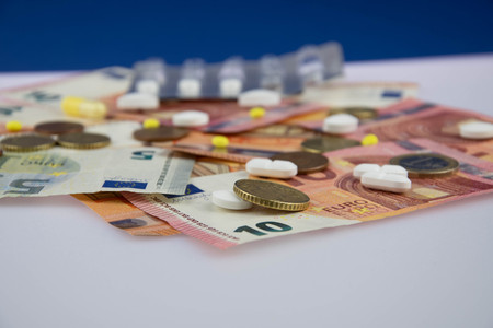 Money and Pillsの写真素材